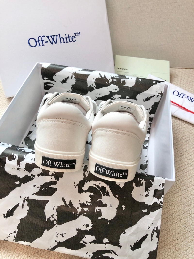 Off-White Sneakers